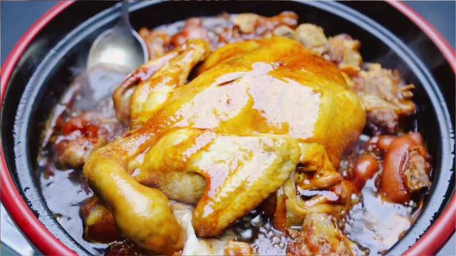 不放一滴水，全靠花雕焖：博山菜“神仙鸡”究竟有多神仙？