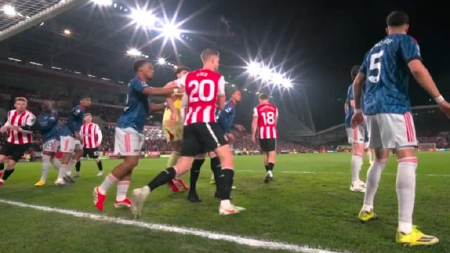 布伦特福德角球战术奏效，1比1逼平阿森纳