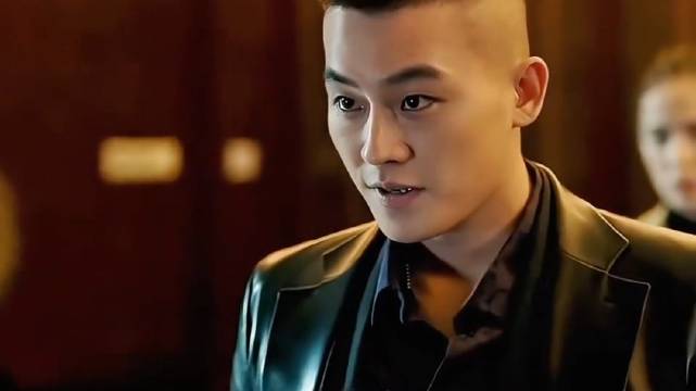 来自欧豪的压迫感，演反派也这么帅!