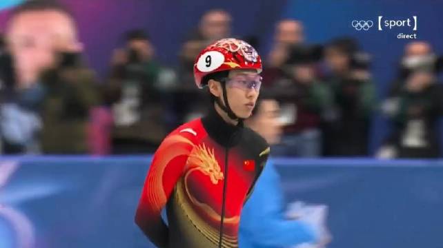 孙龙短道速滑1000米半决赛小组第二晋级决赛