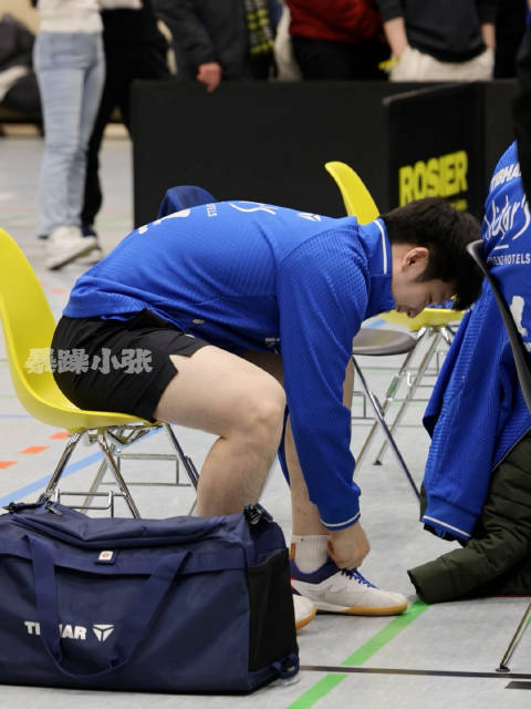 现场突然响起残夏 偷笑被我发现了