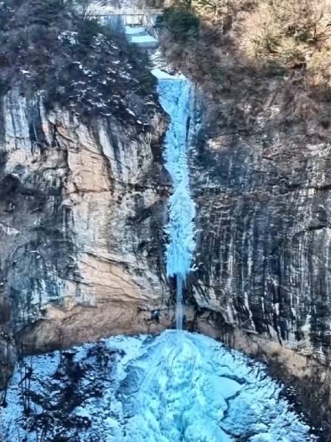 秦岭天然冰瀑群大区域开放，邀您新春打卡