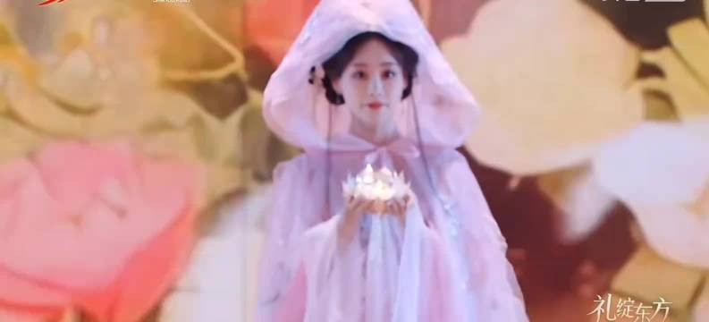 粉纱斗篷氛围感拉满，祝绪丹古装神颜+古风舞蹈，美到犯规！