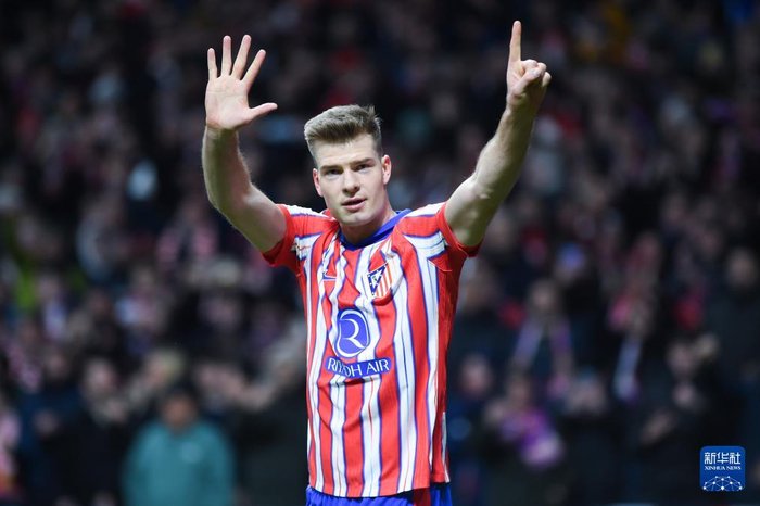 [2026年02月13日]焦点战：阿尔瓦雷斯对决巴列卡诺防线，马竞4-4-2阵型控制中场成取胜关键？