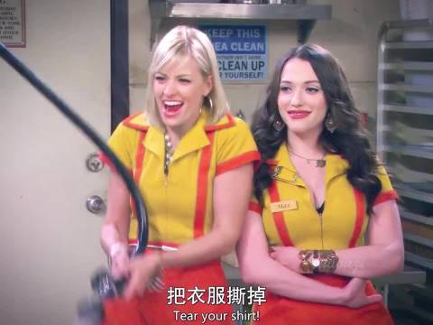 这模特被喷的都快喘不上气了