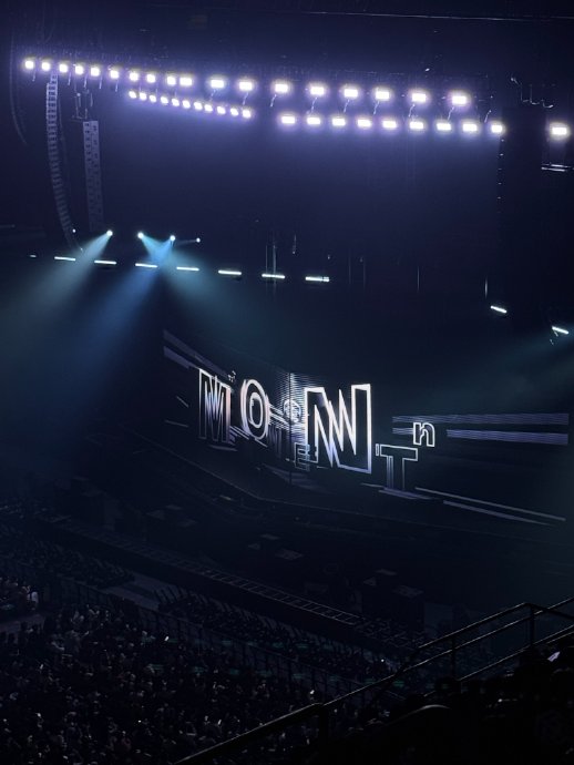 颜人中演唱会事故后，其团队宣布了哪些改进设备保障的措施？