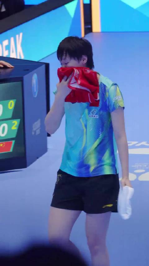 王曼昱展现强大精神内核落后不弃追分