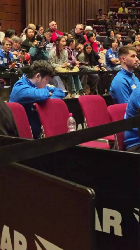 东哥繁星展现素质尊重不打扰