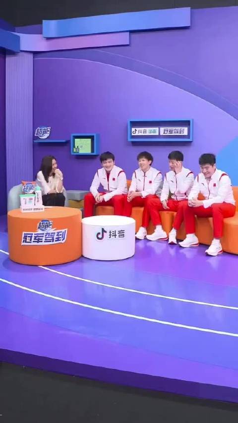 马龙盛赞樊振东全面如德约科维奇