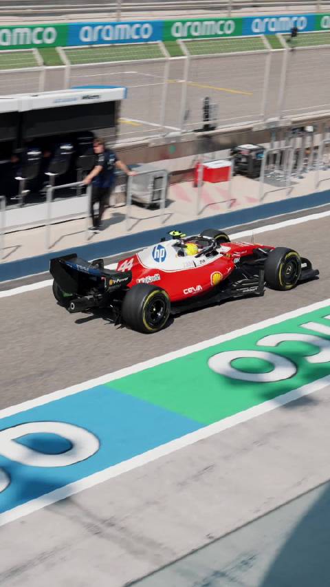 一日不见，如隔三秋 我们终于又见到了在赛道上飞驰的44号红色跃马赛车