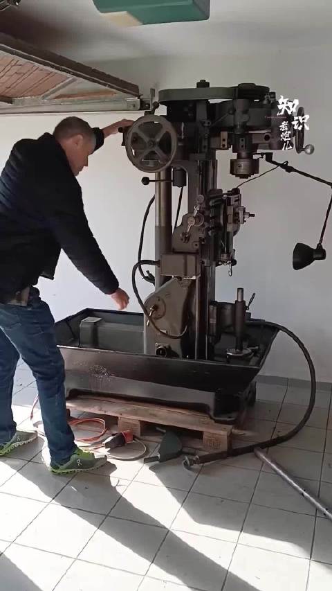 这台大疙瘩，凭什么被称为机床界的‘变形金刚’？！