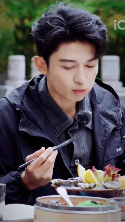 我的干饭文男主童七七