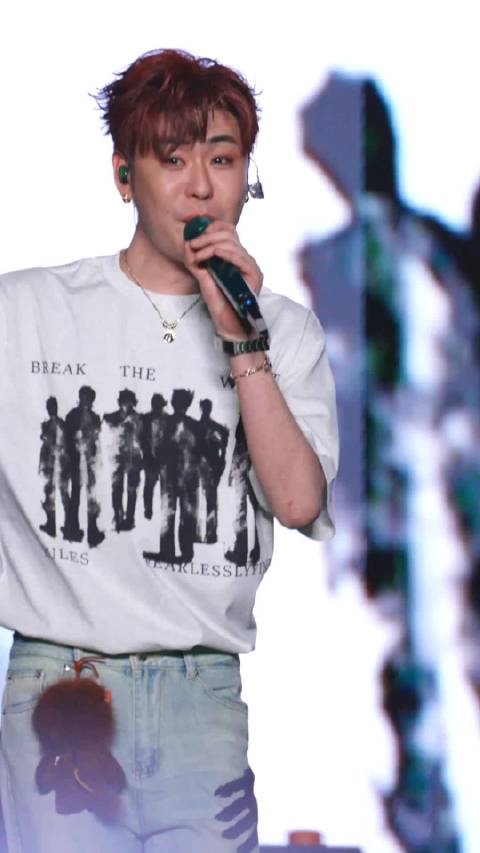 张云雷海口清唱传统主题歌曲引现场互动