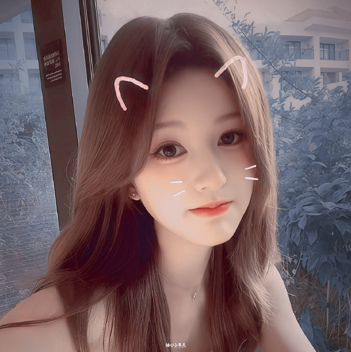 粉丝为赵露思创作的同人曲和同人作品主要有哪些？