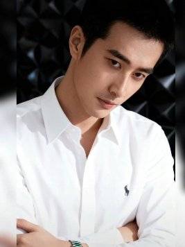 网友称AI特效生成图酷似黄晓明，本人澄清系女性且现喜欢陈星旭