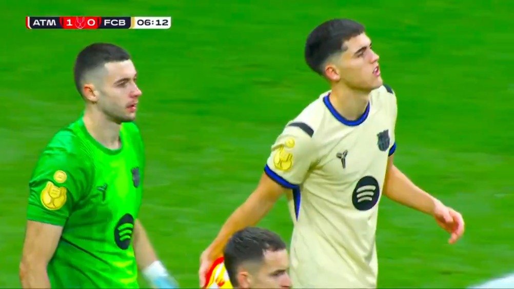 巴萨门将超低级失误