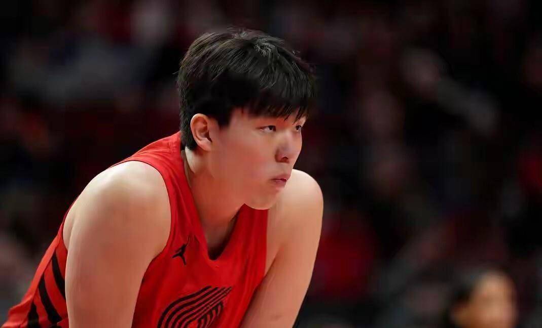 送他走吧!开拓者135-119大胜爵士，霍乐迪31+9+7，克林根23+18+7_杨瀚森_比赛_中锋