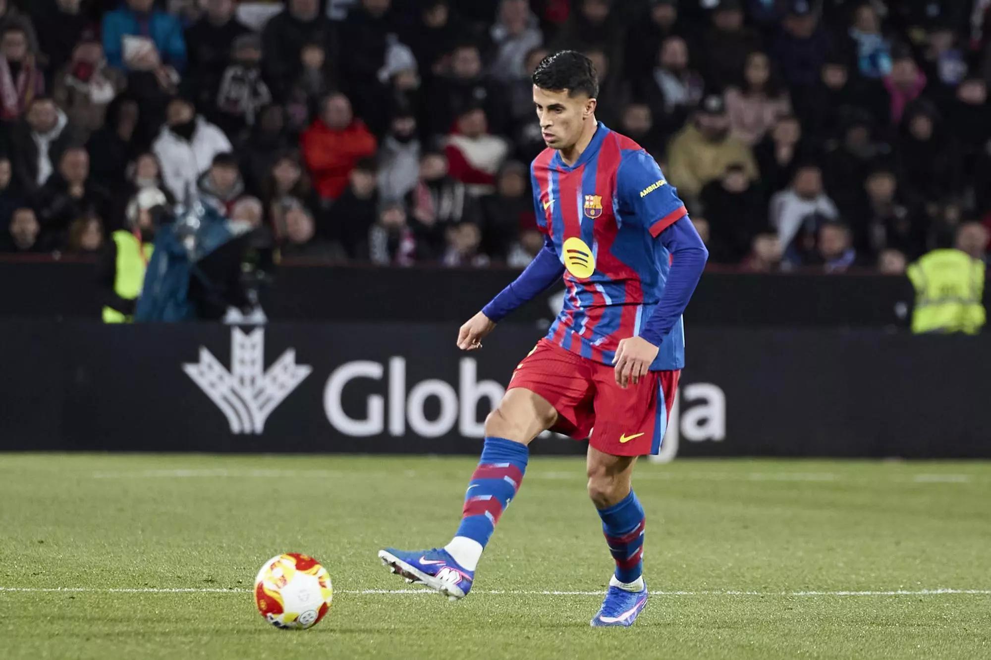 每体:坎塞洛清楚巴萨时光可能有限,急于证明自己影响了发挥