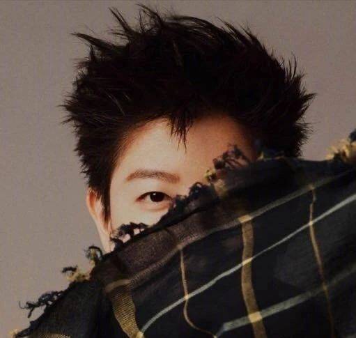 《嘉人》七年头像换孙颖莎, 宣传新杂志封面, 聚焦乒坛新星_中国_体育界