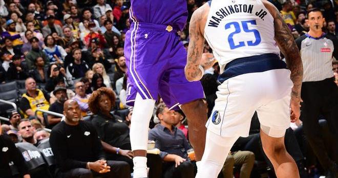 湖人20分大胜独行侠！詹姆斯赛季首次三双秀 5人上双重返西部第五