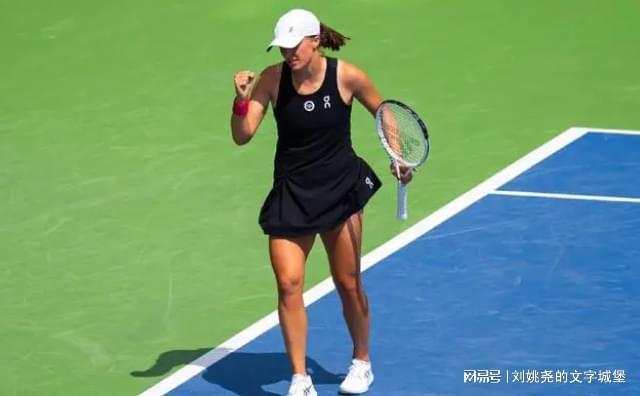 女网大冷门！斯瓦泰克翻车，郑钦文终结者出局，2名种子选手进4强