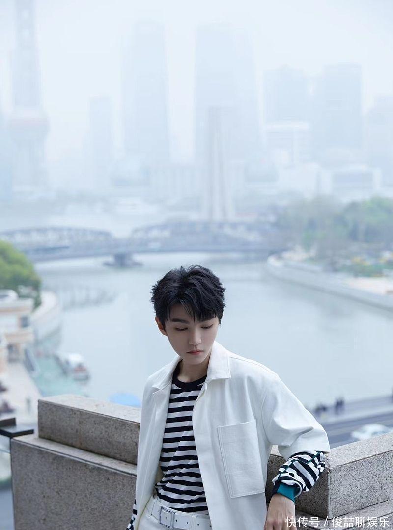 王俊凯的“特训”追星路：蒙眼猜藏着偶像与粉丝的双向奔赴