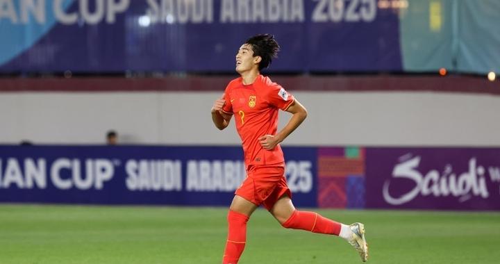 恒大足校官宣！布尼亚明加盟玉昆，转会费100万，海港遭炮轰