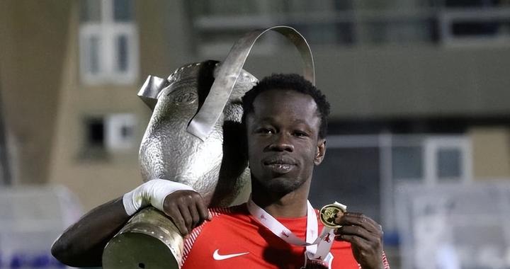 从非洲淘金？北京国安签下25岁马里中场，履历平平，球迷表示失望