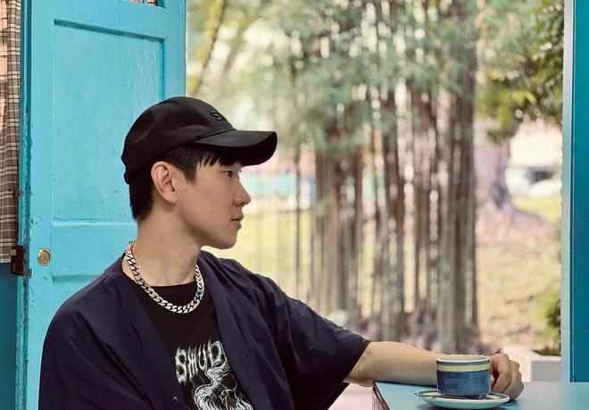 新加坡歌手林俊杰回应和华纳音乐不再续约