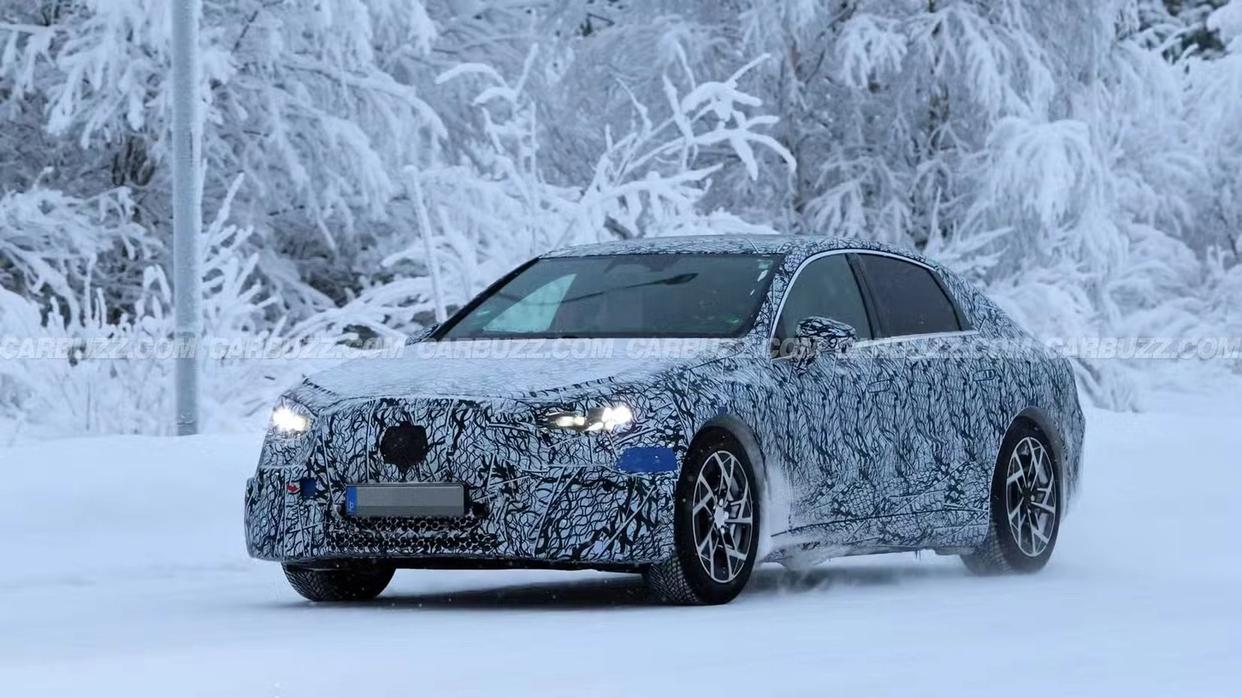 奔驰纯电C级轿车路测图曝光:续航剑指800公里,造型回归传统