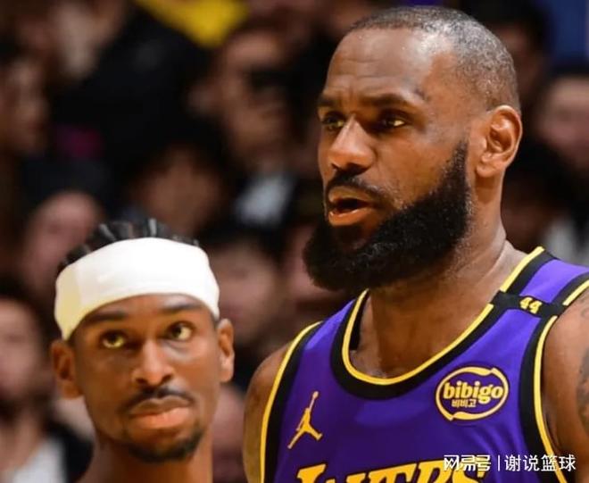 湖人后程发力完美收官，詹姆斯三双保下限，两先发队友更高效
