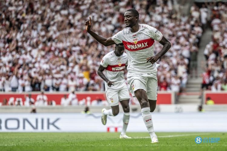 图片报:斯图加特头号射手吉拉西有望在今晚复出战多特