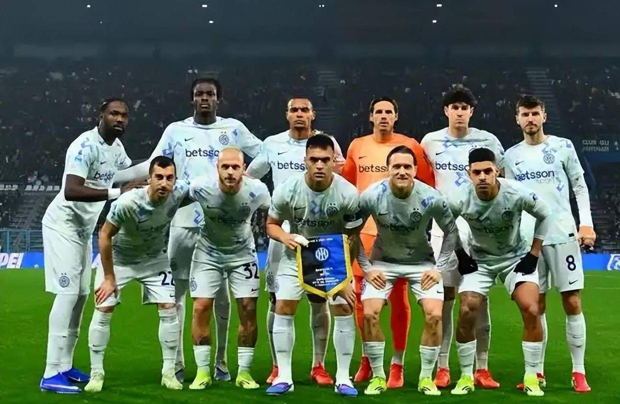 轮换主力照样大胜！国米5-0狂扫萨索洛，阿坎吉处子球+劳塔罗追平队史，齐沃执教直接封神