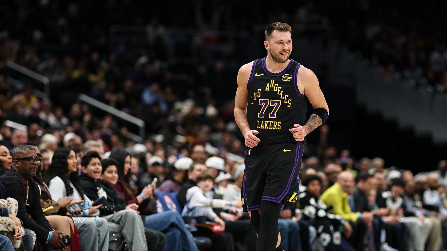 湖人更新对阵独行侠伤病报告:艾顿降级为缺席,东契奇伤停