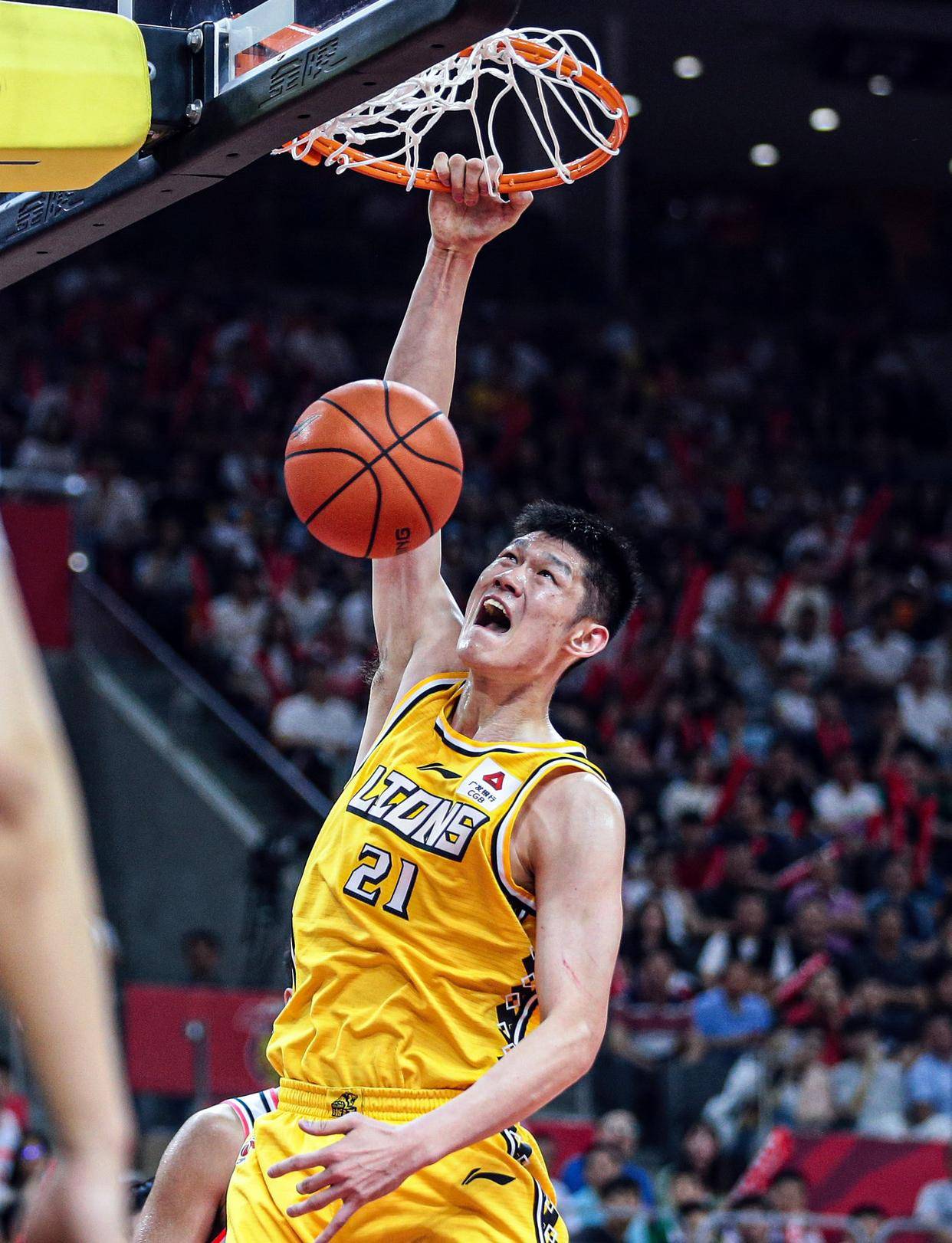 宏远无缘四强，阿联廉颇老矣，拆解三后卫，杜锋启动招募周琦计划_赛季_易建联_内线