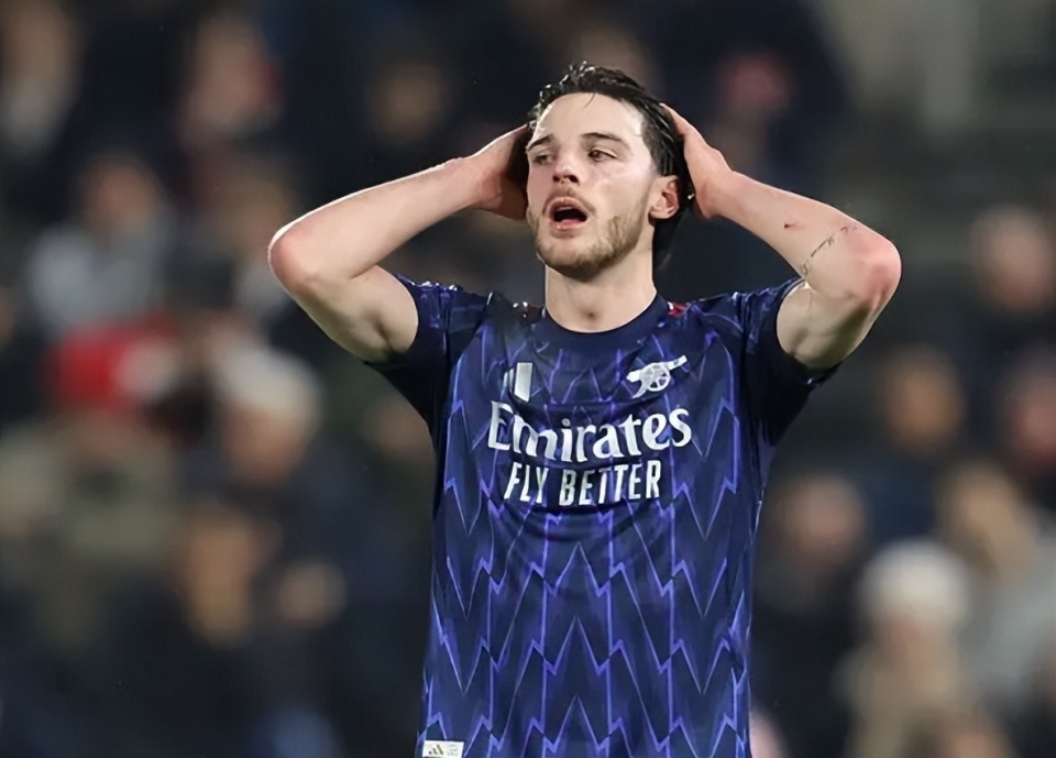 曼城狂喜！英超变天：阿森纳不是丢了2分，而是抢下1分，6轮仅2胜