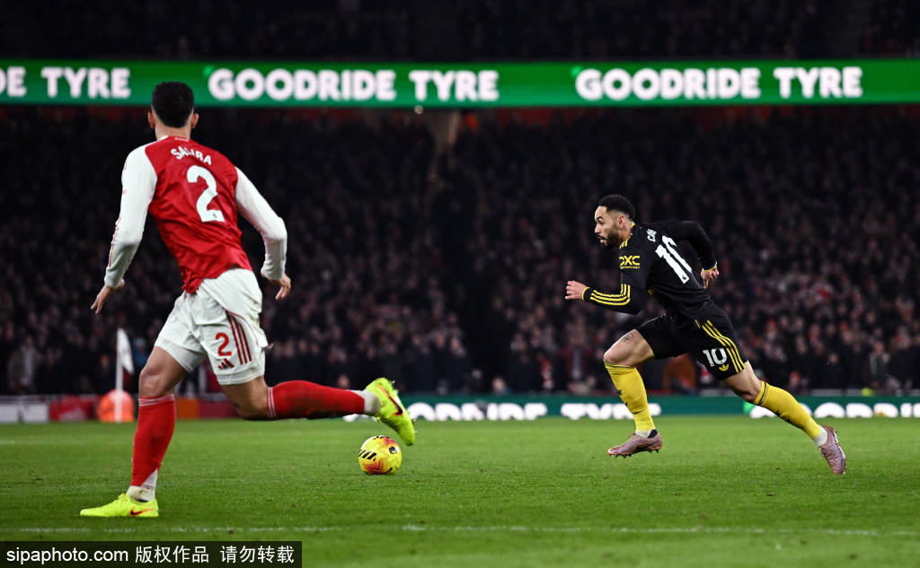 阿森纳的刹车：从连胜到平局的战术反思与未来展望