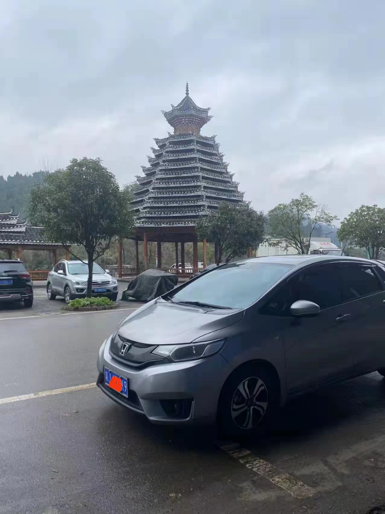 澎湃曾直播的骑行返乡主人公:现在开车一天到家，计划要二胎_直击现场-The Paper