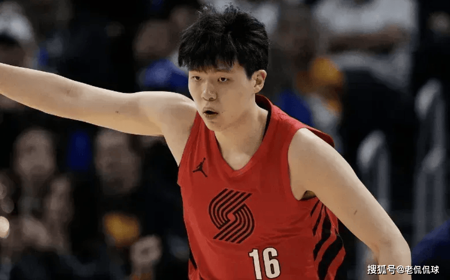 杨瀚森挣扎!开拓者三杀爵士，克林根轰23分18板，小文斯惨遭驱逐