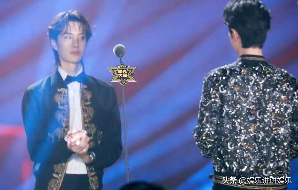 粉丝为博肖作应援曲《骄》《傲》,王一博肖战,你们就是骄傲