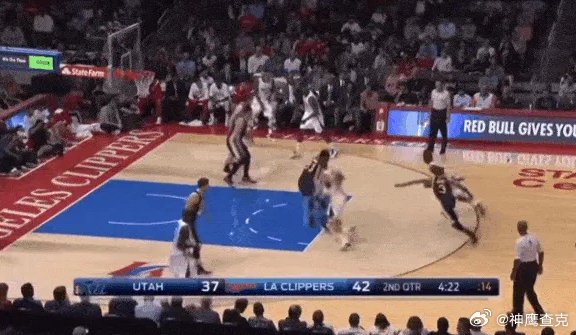 保罗精妙传球助格里芬小乔丹文班空接连线打穿篮下