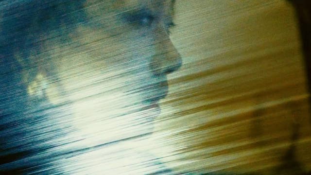 单依纯《我表示理解》MV展现电影感，南方城市镜头音效获赞