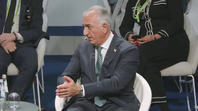 礼萨·巴列维称无个人野心，愿做伊朗变革桥梁