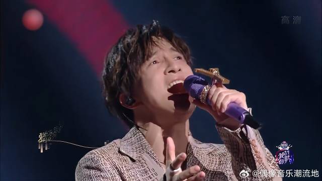 行走的CD！薛之谦应该和锤娜丽莎多多合唱，开口即精品！