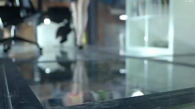 “大丈夫：李小冉变身时尚女魔头，包臀裙高跟鞋惊艳亮相！”