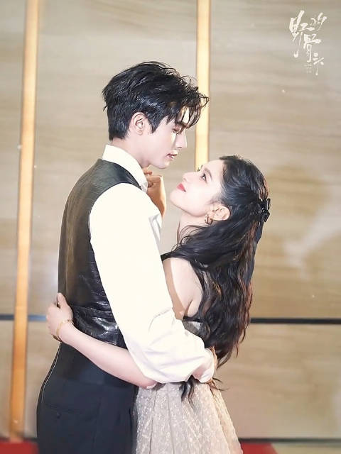 宋威龙张婧仪新剧《野狗骨头》发布情人节幕后花絮