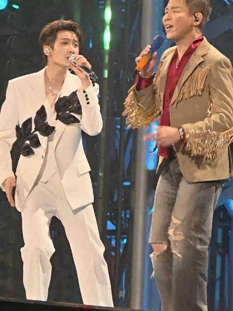 陶喆檀健次湖南卫视跨年演唱会同台献唱