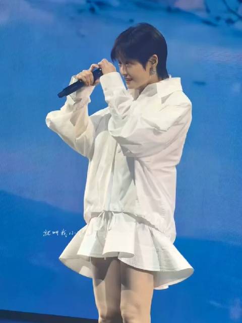 比心根本停不下来