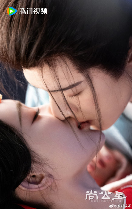 孟子义何在新剧吻戏花絮曝光