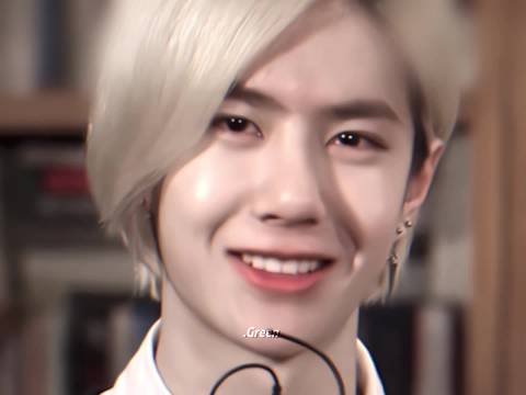 有女儿的快乐大抵是 可以照顾她打扮她拥有了小小芭比